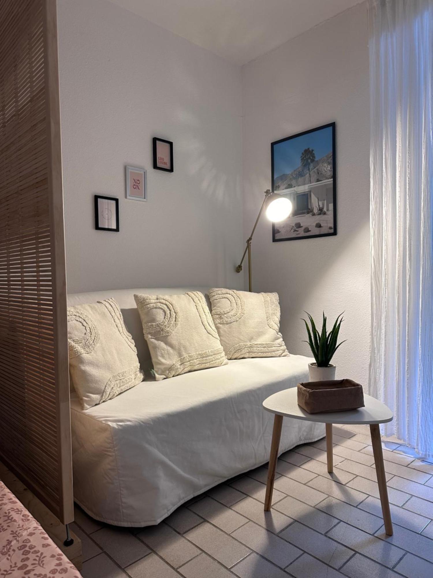Studio Sur Le Port De Hyeres - A 2Min Des Plages, Clim & Balcon Eksteriør bilde