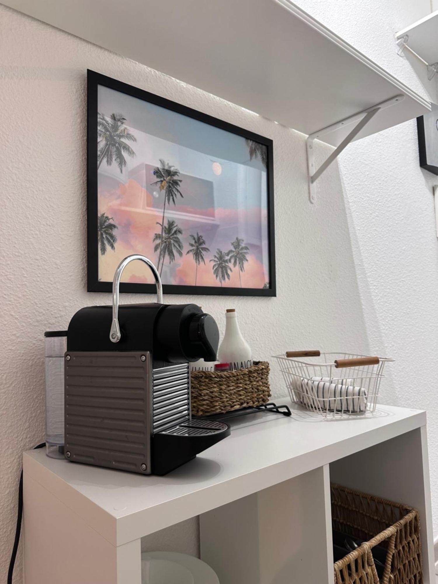 Studio Sur Le Port De Hyeres - A 2Min Des Plages, Clim & Balcon Eksteriør bilde
