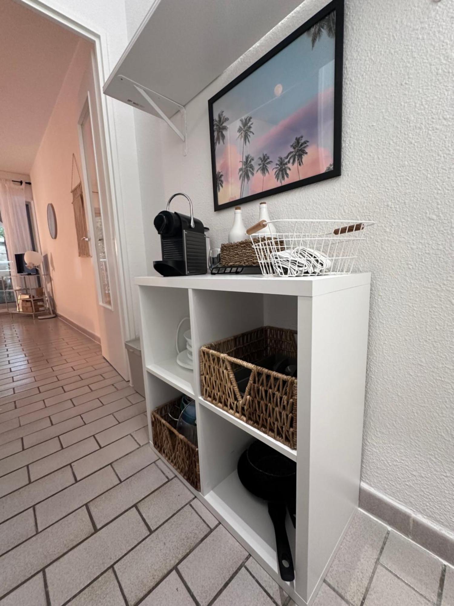 Studio Sur Le Port De Hyeres - A 2Min Des Plages, Clim & Balcon Eksteriør bilde